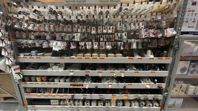 Regál Hornbach