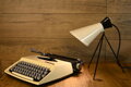Psací stroj Consul + lampička Napako 1618