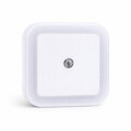 LED noční orientační světlo do zásuvky se soumrakovým senzorem - čtverec