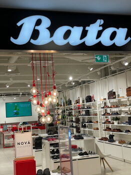 Osvětlení pro prodejnu Baťa Praha od Bohemia Design Osvětlení pro prodejnu Baťa Praha od Bohemia Design