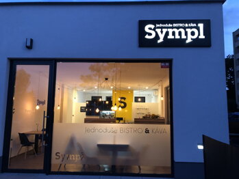 Kovová světelná cedule a osvětlení restaurace Sympl Vlašim Kovová světelná cedule a osvětlení restaurace Sympl Vlašim