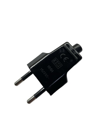 Plochá síťová vidlice černá 10 A / 250 V