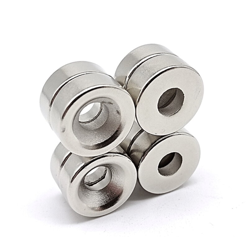 Neodymový magnet s otvorem Ø10 × 5 mm