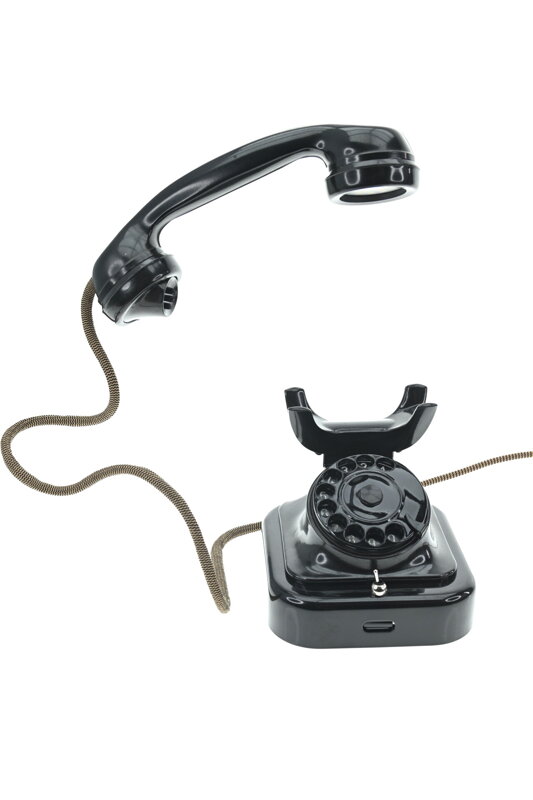 Designová lampička z historického telefonu