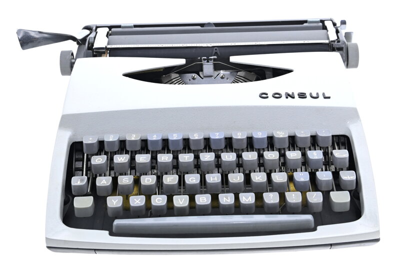 Psací stroj Consul Model 231.3 šedo šedý
