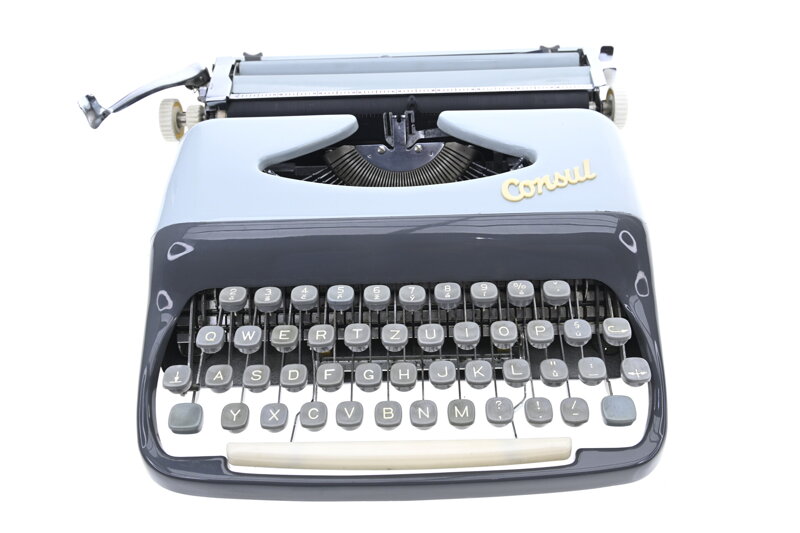 Psací stroj Consul 1531 šedo šedý REPASOVANÝ