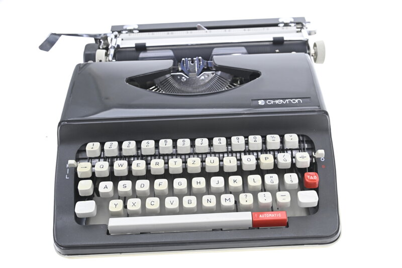 Kufříkový psací stroj Chevron REPASOVANÝ