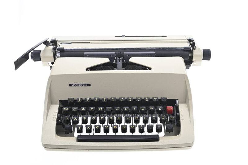 Consul psací stroj Consul 2224  A3 REPASOVANÝ