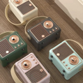 Mini Bluetooth reproduktor (Retro rádio) - černé