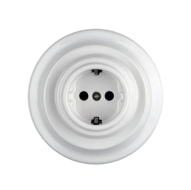 Porcelánová zásuvka Schuko 
